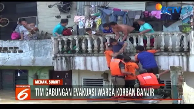 Kebanyakan warga terjebak banjir lantaran ketinggian air meningkat dengan cepat dari 1 ke 2 meter.