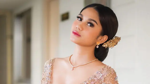 Detail Penampilan Azizah Salsha saat Akad Nikah dengan Pratama Arhan, Tampil Menawan