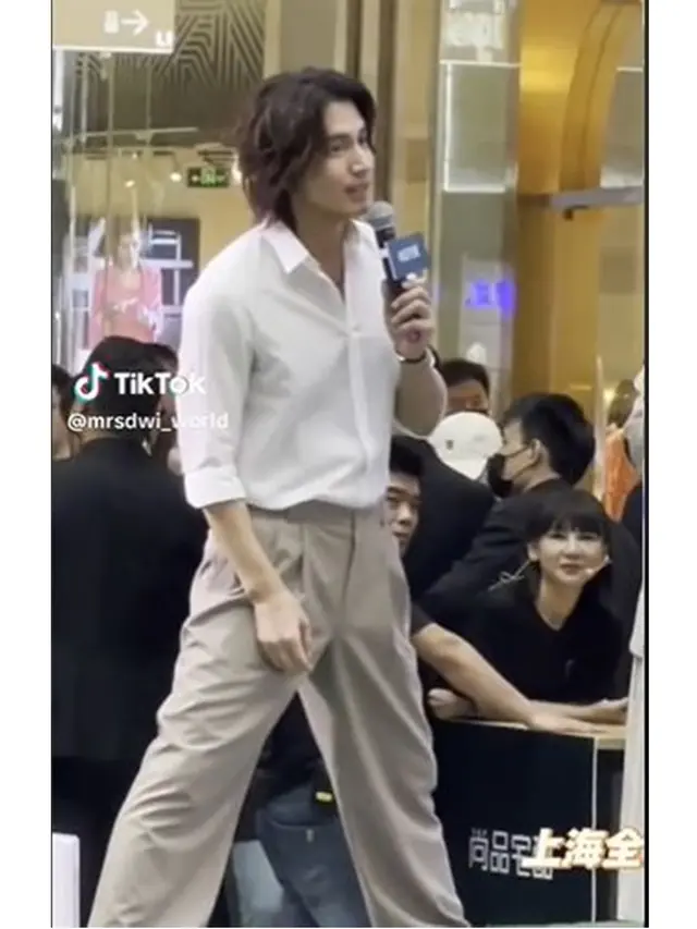 Kembali Jadi Sorotan, Ini 6 Potret Terbaru Jerry Yan yang Terlihat Tidak Menua
