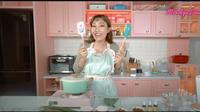 Menengok Desain Baru Dapur di Rumah Ayu Dewi, Serba Pink dan Pastel. foto: Youtube 'MrsAyuDewi'