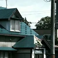 Ilustrasi Model Rumah Atap Miring (Credit: Taichi Nakamura/Unsplash)