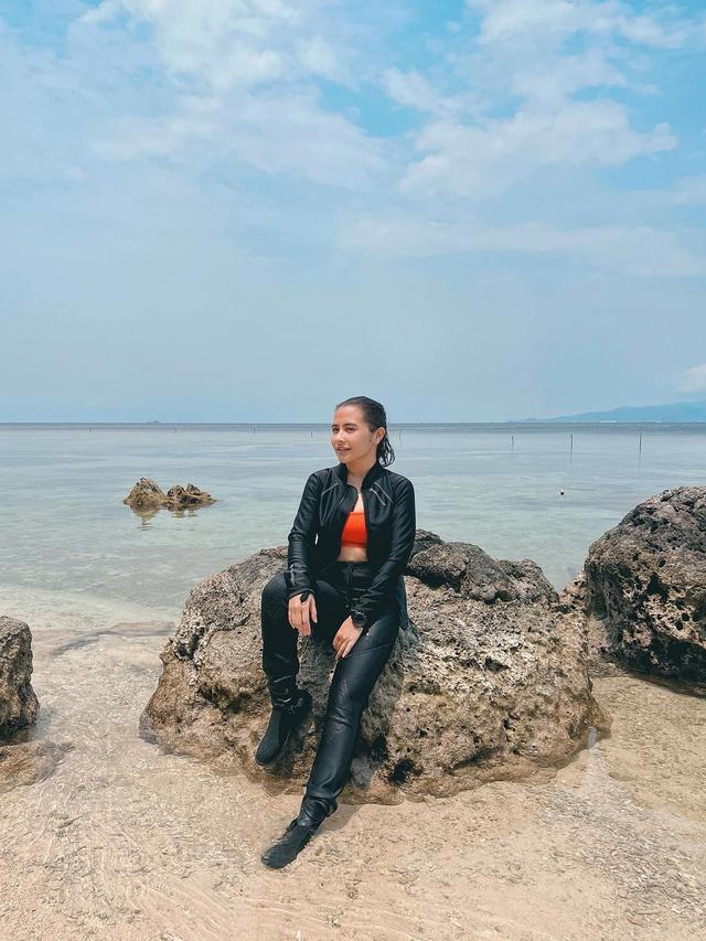 Turut Bersihkan Sampah, Ini 7 Potret Prilly Latuconsina Diving di Pulau Sangiang