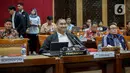 Menteri Pemuda dan Olahraga (Menpora) Dito Ariotedjo tersenyum saat mengikuti rapat kerja dengan Komisi X DPR di Kompleks Parlemen, Senayan, Jakarta, Rabu (31/5/2023). (Liputan6.com/Faizal Fanani)