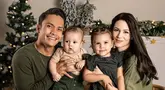 Pemilik nama lengkap Randy Dionisius Pangalila ini menikah dengan Chelsey Frank, wanita asal Kanada pada tahun 2019. Dari pernikahannya tersebut, kini keduanya telah dikaruniai dua orang anak. Kedua buah hatinya ini diberi nama Blair Willow Pangalila yang lahir pada 24 Maret 2021 dan Asher Griffin Pangalila yang lahir pada 21 Juni 2023(Liputan6.com/IG/@randpunk)