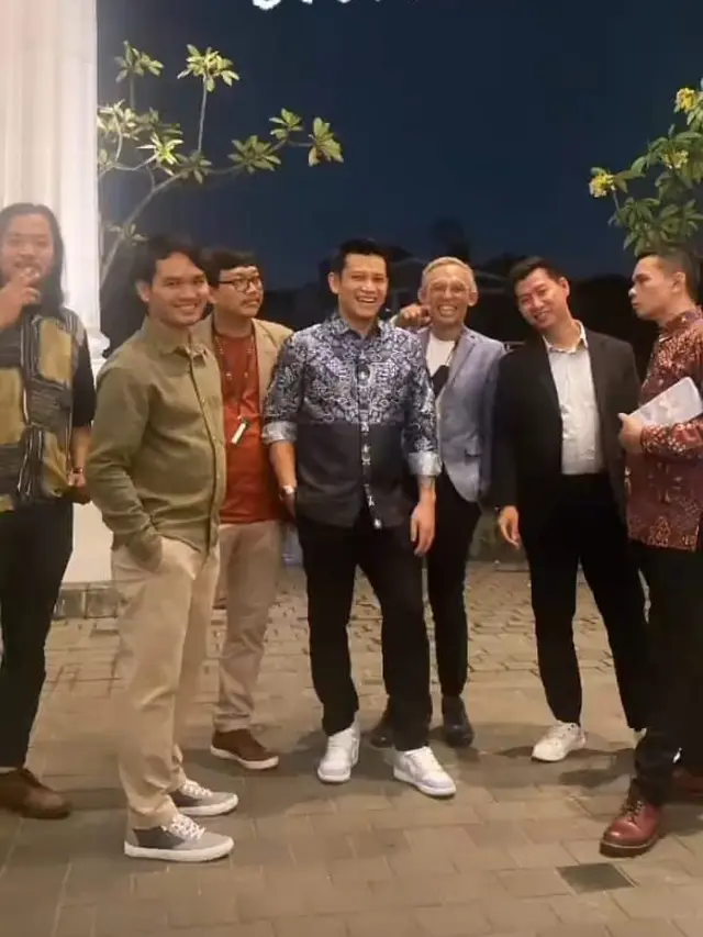 6 Potret Seleb di Pernikahan Bintang Emon, Kehadiran Arafah Rianti Curi Perhatian