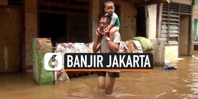 VIDEO: Banjir Jakarta, Kali Ciliwung Mulai Meluap