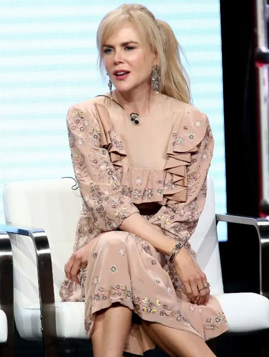 “Aku sangat siap  memainkan karakter yang konyol. Seperti terjatuh dengan wajah terperosok ke bawah, hingga bangun kembali dengan pose yang aneh,” tambahnya. (AFP/Tommaso Boddi)