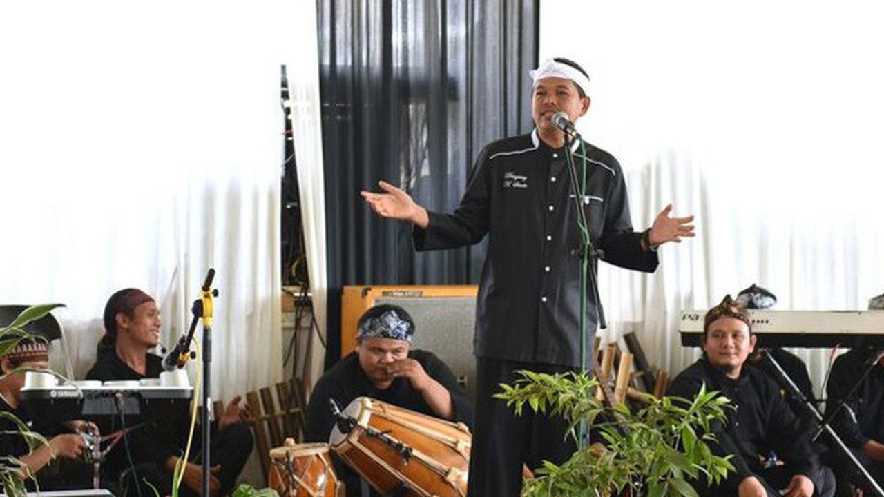 Seorang Gadis Terjebak Kontrak Tempat Spa, Kang Dedi Pasang Badan