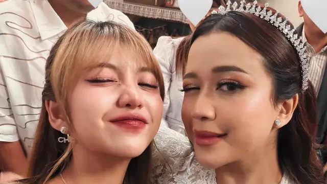 Ghea Indrawari Hadir di Pemberkatan Pernikahan Brisia Jodie. [@gheaindrawari]