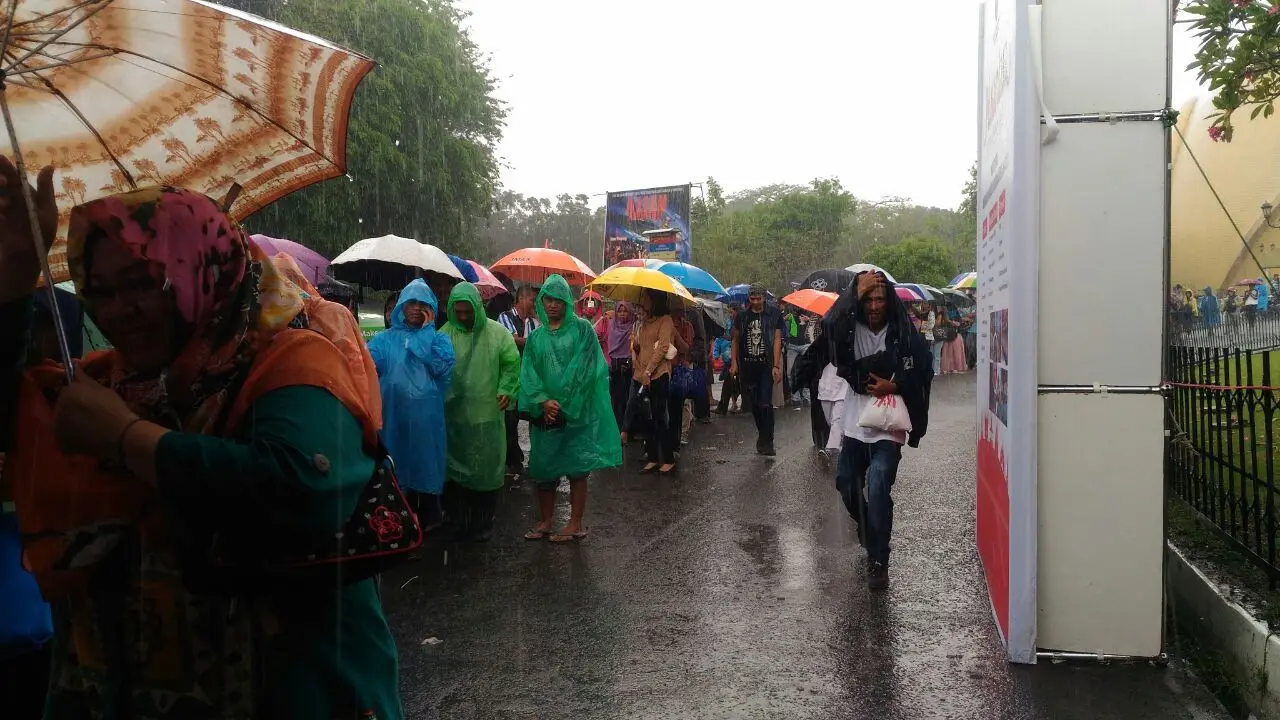 Pembuatan e-KTP di TMII