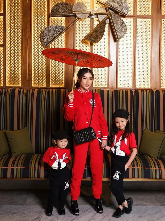 Artis Indonesia sambut Tahun Baru Imlek (Foto: Instagram sarwendah29)