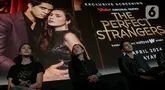 Para pemain The Perfect Strangers saat Exclusive Screening di XXI Senayan City, Jakarta, Selasa (23/4/2024). (Liputan6.com/Herman Zakharia)