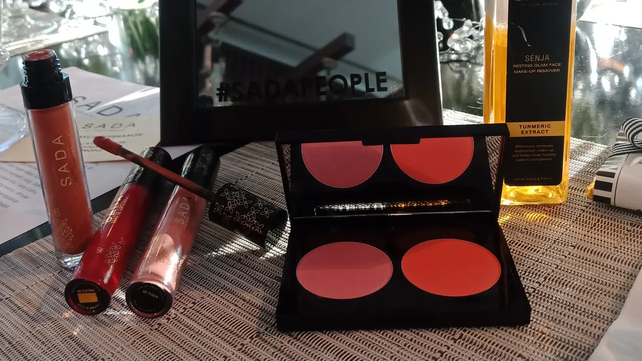 Cathy Sharon Soroti Kecantikan Perempuan Asia dengan Lansir Lini Makeup