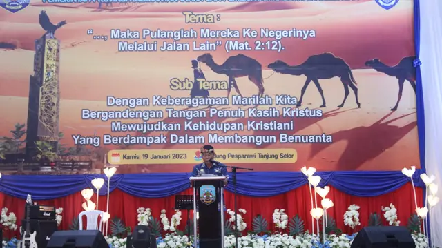 Potret Wakapolda Kaltara Hadiri Kegiatan Ibadah dan Perayaan Natal Tahun 2022 di Tanjung Selor