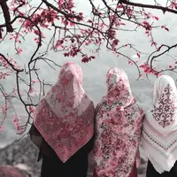 Ilustrasi perempuan berhijab. Foto: unsplash.com.