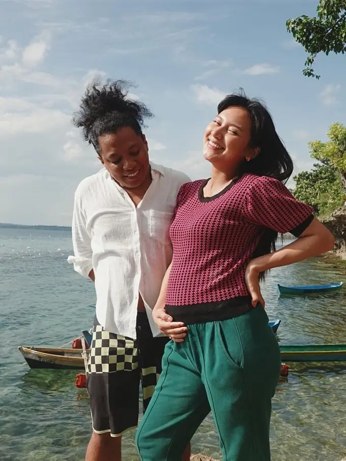 [Fimela] Arie Kriting dan Indah Permatasari