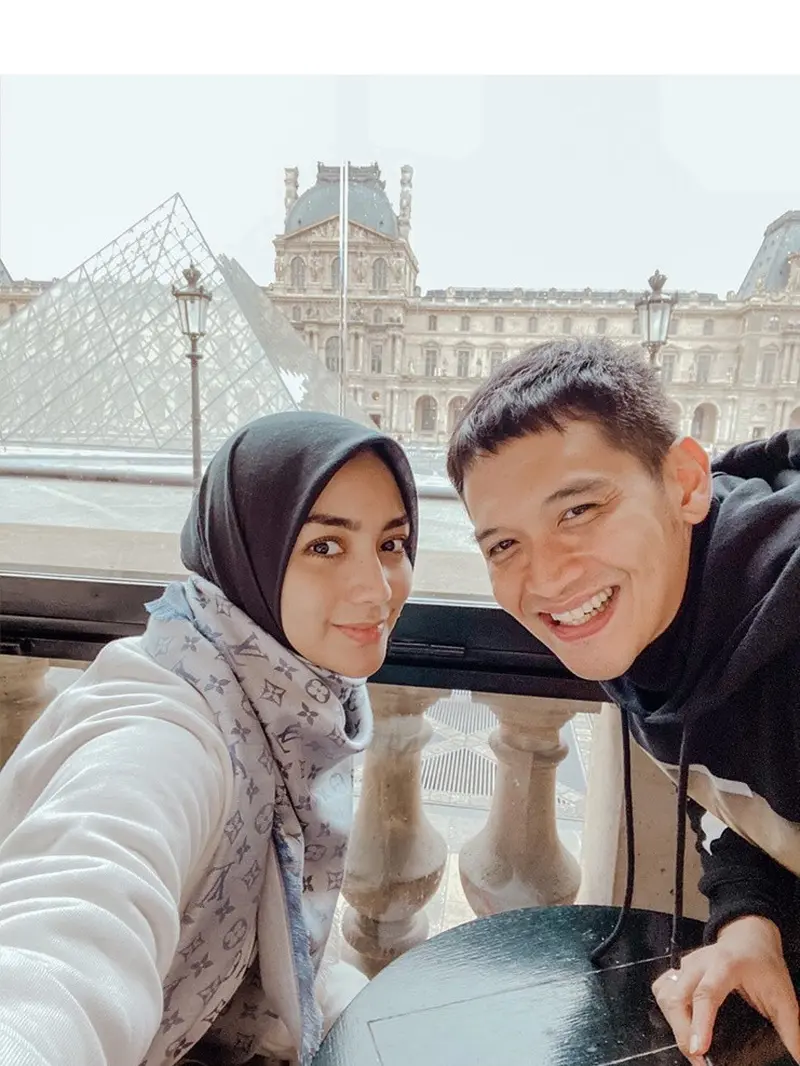 Makin Mesra, Ini 7 Potret Honeymoon Citra Kirana dan Rezky Aditya di Perancis