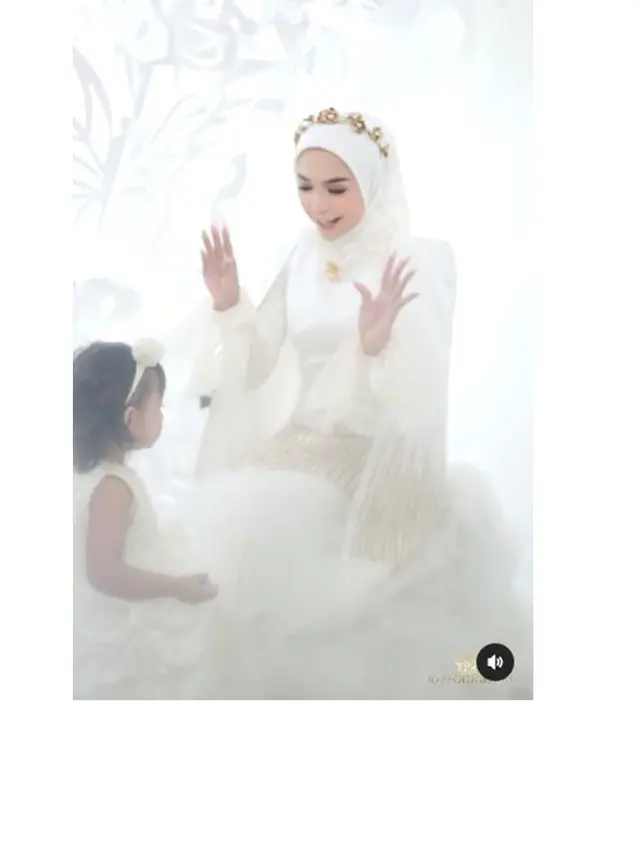 8 Gaya Pemotretan Terbaru Ria Ricis dan Baby Moana Tanpa Teuku Ryan Ini Curi Perhatian