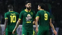 3 pemain asing Persebaya Surabaya, Makan Konate, Aryn Williams, dan Mahmoud Eid. (Bola.com/Aditya Wany)