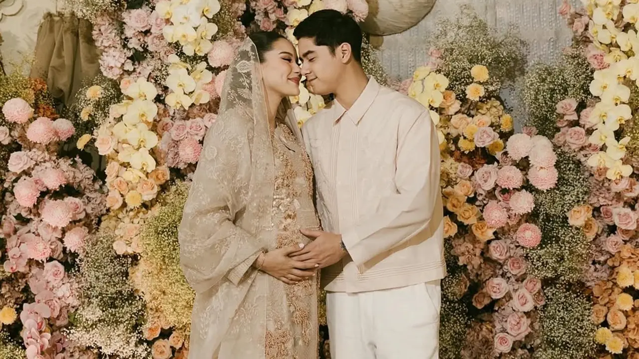 6 Potret Gamis Alyssa Daguise di Pengajian 7 Bulanan, Memukau Pancarkan Aura