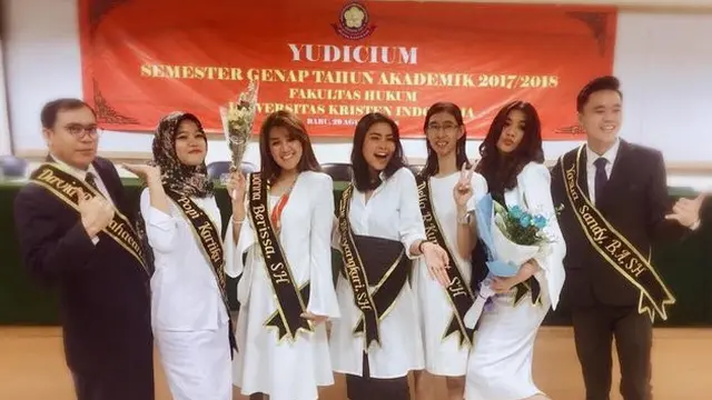 6 Momen Cornelia Agatha Jalani Sumpah Profesi Advokat Jelang Usia 50 Tahun