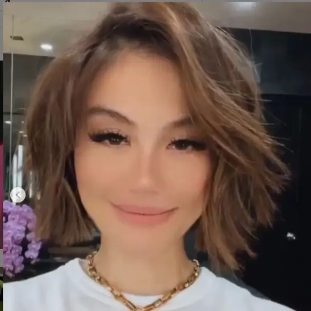 Agnez Mo Ganti Gaya Rambut, Bibirnya Justru Bikin Salah Fokus