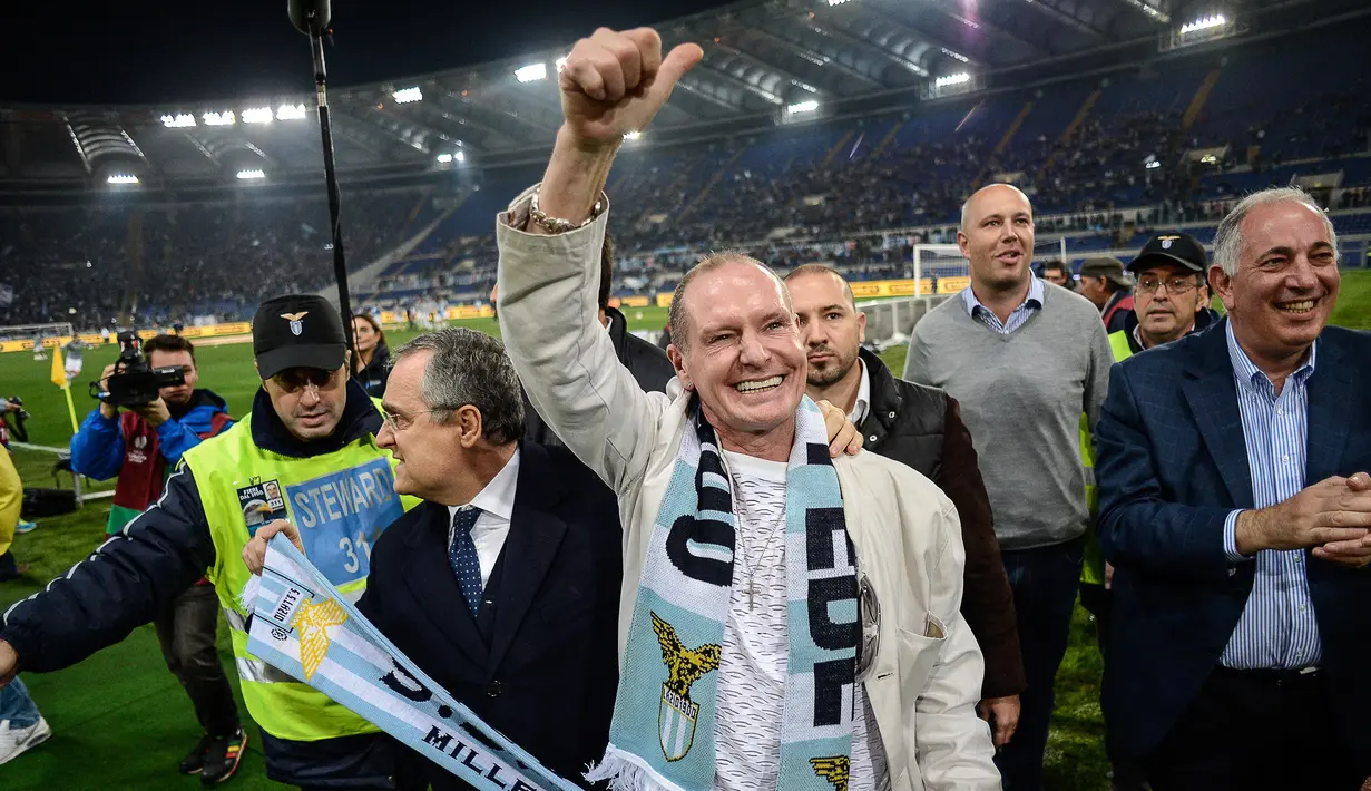 Tammy Abraham menjadi pesepak bola Inggris kedua yang mencetak gol dalam laga Derby della Capitale di Serie A setelah Paul Gascoigne (Lazio) pada 29 November 1992. (AFP/Andreas Solaro)