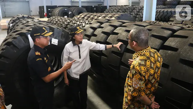 Sri Mulyani Datangi Pusat Logistik Berikat