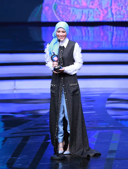 Semua artis yang masuk nominasi ini selalu memetingkan pendidikan dari pada kariernya didunia entertainment. (Adrian Putra/Bintang.com)