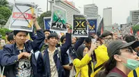 Mahasiwa dari beragam elemen turun ke jalan menyuarakan beragam tuntutan, mulai dari penolakan terhadap UU KPK hingga menuntut polisi usut tuntas pembunuhan teman-teman mereka saat demostrasi lalu.