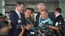 Menteri Kehakiman Australia Michael Keenan dan Pimpinan KPK Agus Rahardjo usai melakukan nota kesepakatan di Gedung KPK, Jakarta, Kamis (2/2). (Liputan6.com/Helmi Afandi)