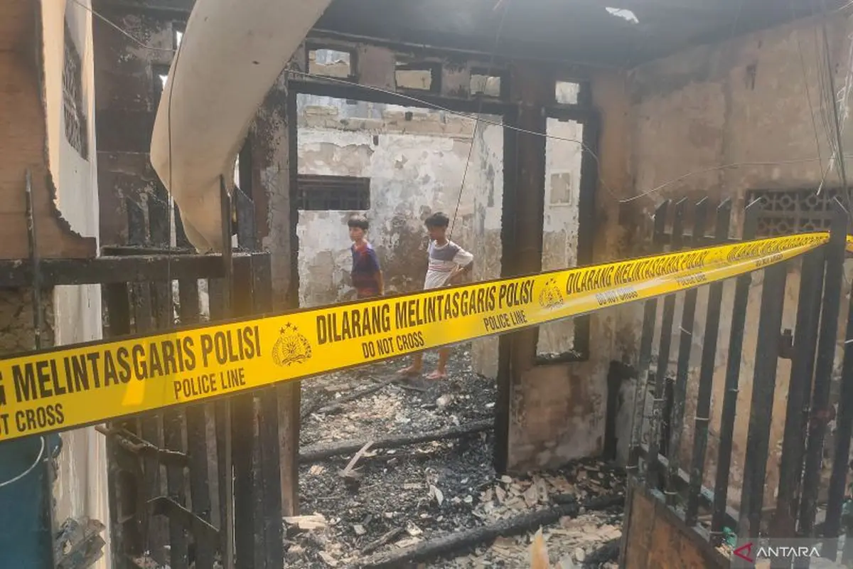 kebakaran perumahan warga di Tambora