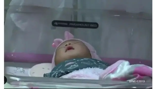 5 Foto La Lembah Manah, Adik Jan Ethes yang Bikin Gemas