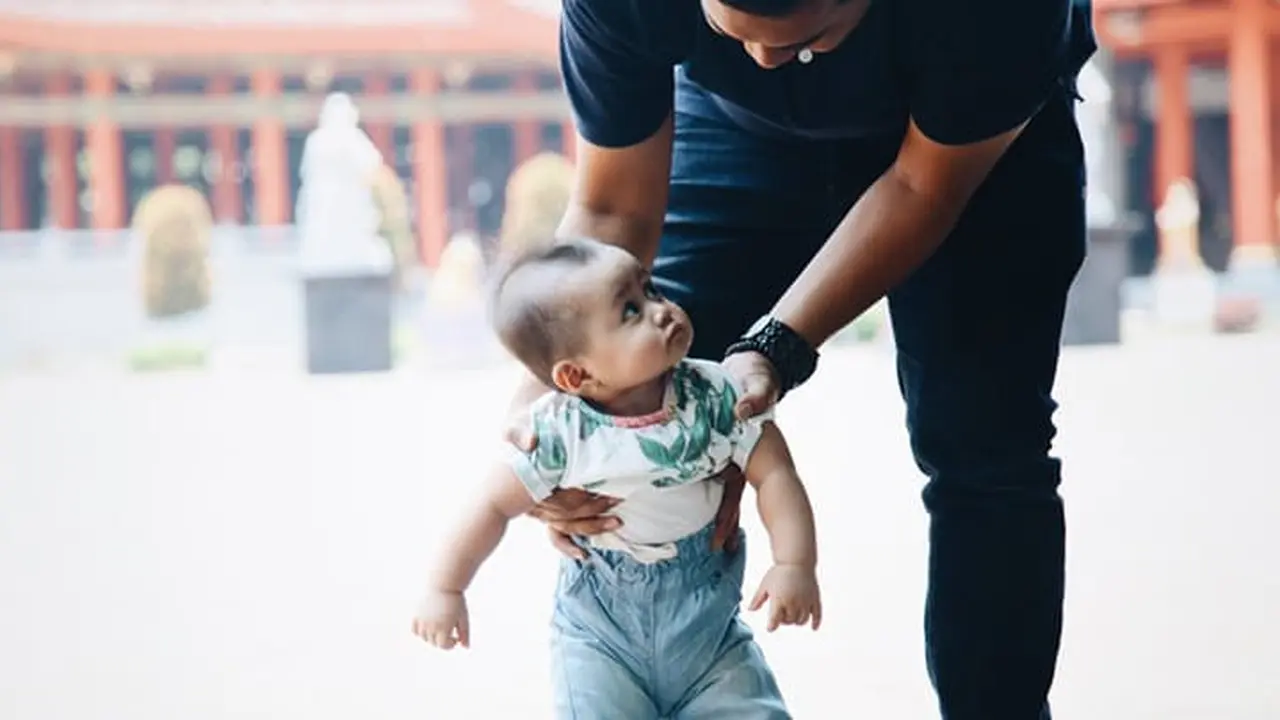 Cinta Ayah Bisa Perkecil Risiko Penyakit pada Anak