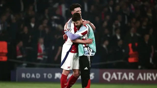 Foto: Tak Ada Gelar untuk Arsenal Musim Ini, Begini Potret Kecewa Para Penggawa The Gunners saat Ditumbangkan PSG di Liga Champions