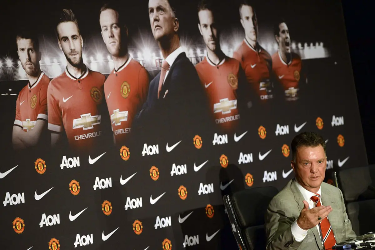 Van Gaal Siap "Dongkrak" Prestasi Manchester United