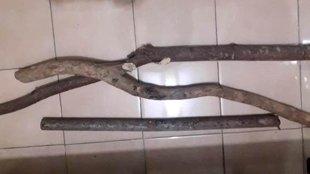 Barang bukti yang disita kepolisian dalam kasus pembunuhan yang dilakukan anak terhadap bapaknya. (Foto: Liputan6.com/Polres Kebumen/Muhamad Ridlo)