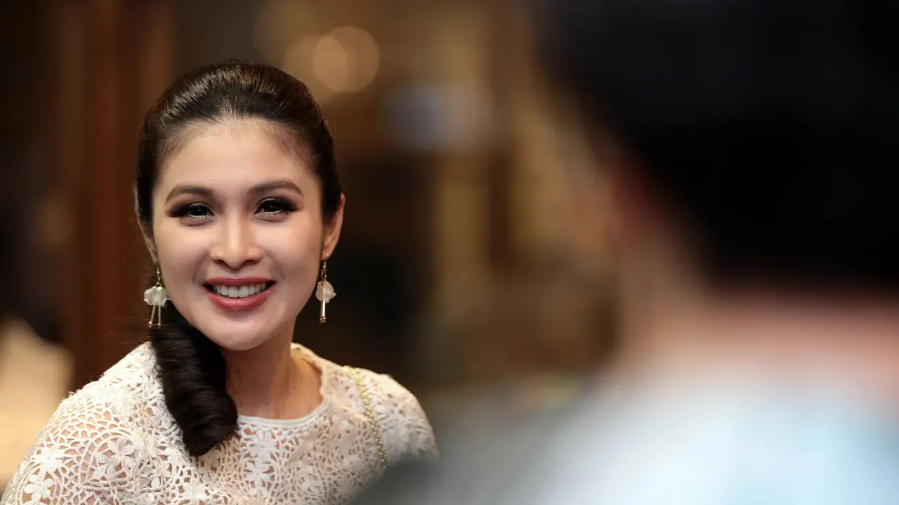 [Bintang] Sandra Dewi