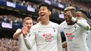 <p>Sayap kiri Tottenham Hotspur, Son Heung-min tampil tajam musim 2021/2022 dengan mengoleksi 20 gol di semua ajang sejauh ini. Jika ditotal, hingga kini ia telah mencetak 127 gol selama 7 musim membela Spurs. Tercatat 7 klub Inggris, termasuk Man City jadi lumbung golnya. (AFP/Glyn Kirk)</p>