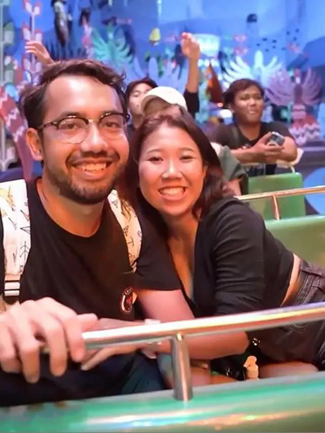 FOTO: Kiky Saputri Umbar Kemesraan dengan Seorang Pria, Pacar Baru?