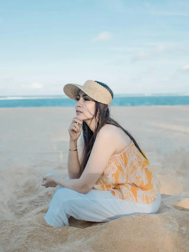 Momen Liburan Momo Geisha di Bali, Naik Private Jet Mewah. (Sumber: Instagram/therealmomogeisha)
