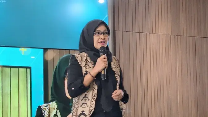 Direktur Utama BAKTI Kominfo, Fadhilah Mathar dalam temu media di kantor BAKTI Kominfo. (Liputan6.com/Giovani Dio Prasasti)