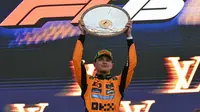 Lando Norris saat menang balapan F1 GP Australia 2025. (Saeed KHAN / AFP)