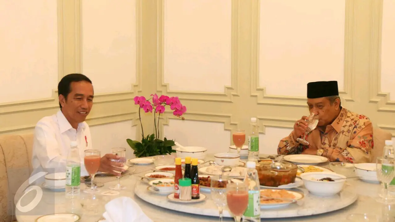20170111-Jokowi-Makan-Siang-Bersama-Ketua-PBNU-Jakarta-Said-Aqil-Siradj-AY