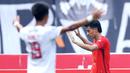 Pemain Persija Jakarta, Hanif Sjahbandi, tidak melakukan selebrasi setelah mencetak gol ke gawang Arema FC pada lanjutan BRI Liga 1 2023/2024 di Stadion Patriot Chandrabhaga, Kota Bekasi, Minggu (20/08/2023). Kedua tim bermain imbang 2-2. (Bola.com/M Iqbal Ichsan)