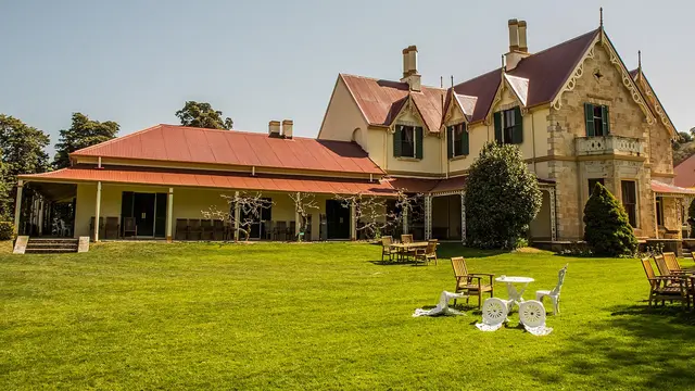 Duntroon House