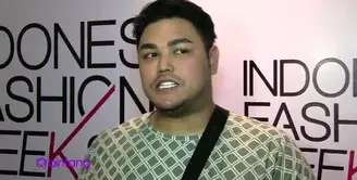 Ivan Gunawan Bangkitkan Trend Fashion Tahun 30-an