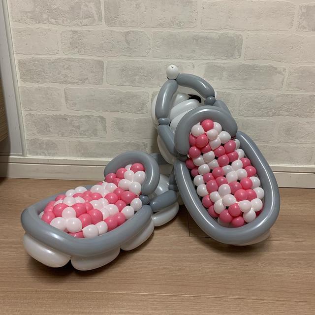 6 Karya Seni Balon Bentuk Benda Rumah Tangga Ini Kreatif Banget