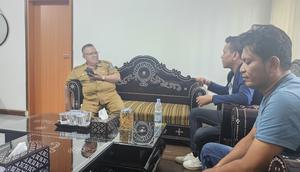 Pekerja proyek di NTB. (Liputan6.com/Hans Bahanan)