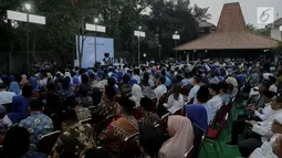 Partai Demokrat menggelar malam kontemplasi di kediaman Ketua Umum Susilo Bambang Yudhoyono, Puri Cikeas, Bogor, SSenin (9/9). Acara ini dalam rangka memperingati HUT ke-18 Partai Demokrat, hari lahir Susilo Bambang Yudhoyono (SBY), dan 100 hari kepergian Ani Yudhoyono. (Liputan6.com/Faizal Fanani)